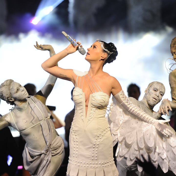 katy-perry-lors-des-nrj-music-awards-le-14-decembre-2014-11054926omiok.jpg