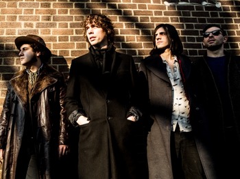 Itw Rock The House –  Razorlight