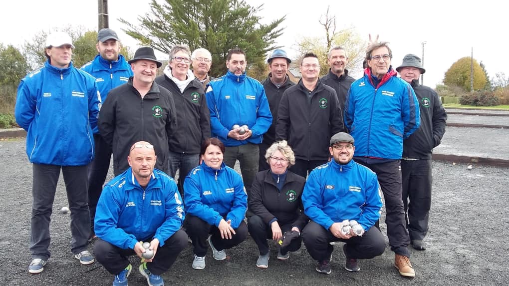 « T’as vu que Saint Branch ils sont au championnat de France de pétanque ? »