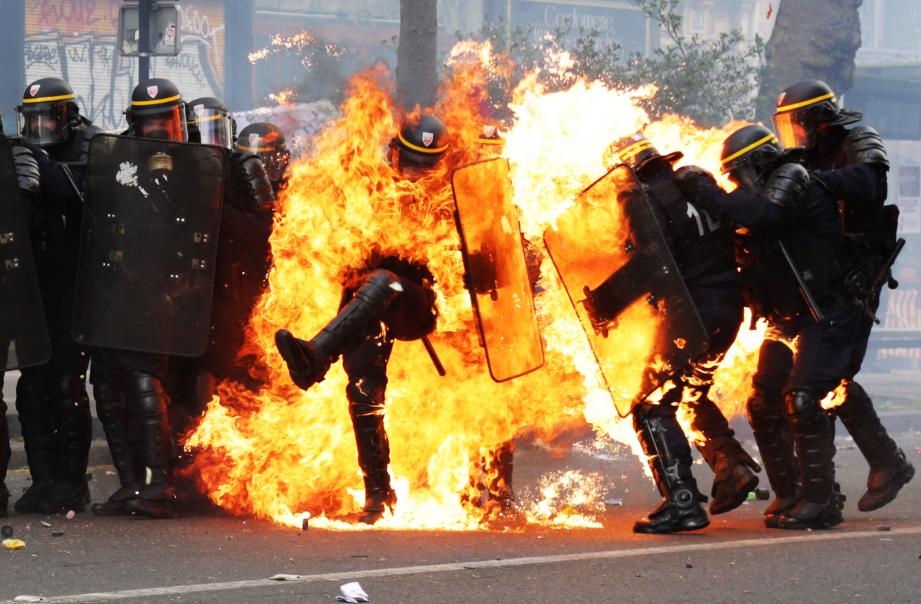 « Si j’ai plus le droit d’être violent en manif balec je deviens CRS ! »