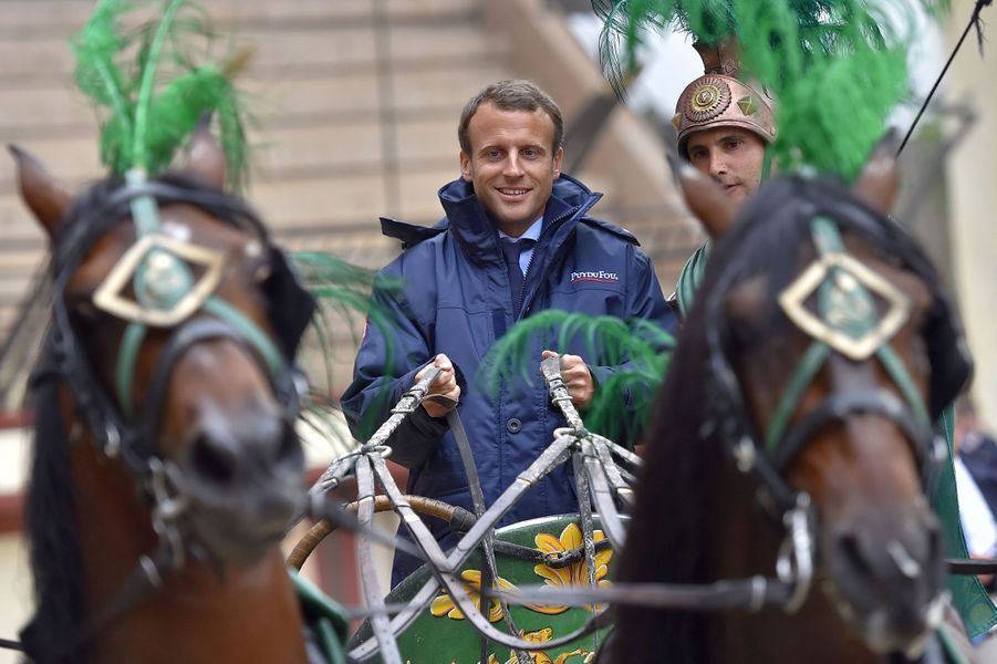 Le Puy du Fou va réouvrir mais presque tous les festivals ont dû être annulé, c’est pas un motif de révolution ça ?