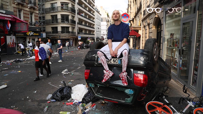 « 2020 ressemble de plus en plus à un clip de Chevalien »